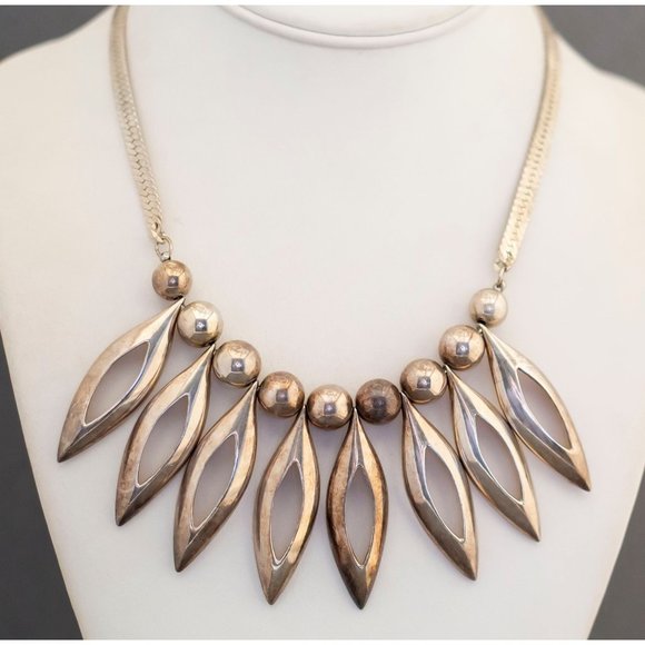 Vintage Gothic Thousand Eyes Bib Necklace 17 Inches G29 - Picture 3 of 4